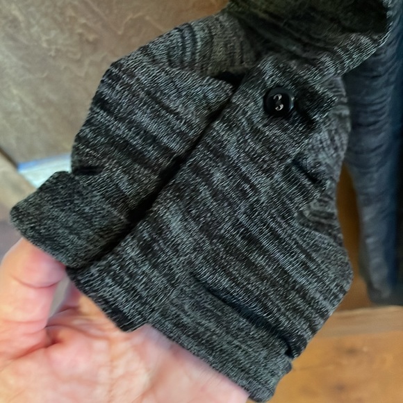 Devoted variegated grey long cardigan. - Picture 2 of 6